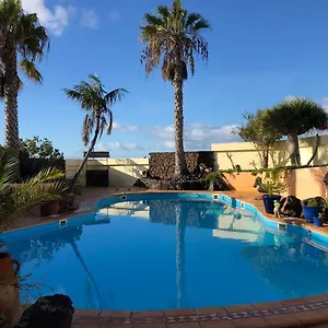https://secret-chill-villa.in-canary-islands.com